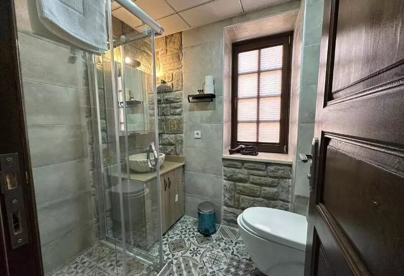 İli̇a Buti̇k Otel