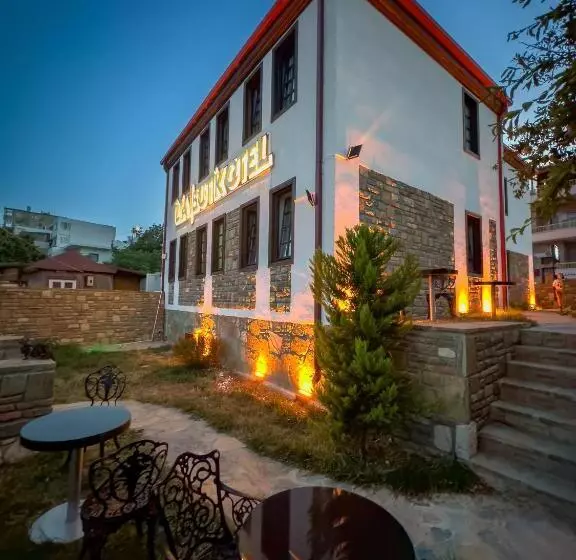 İli̇a Buti̇k Otel