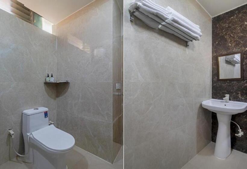 Itsy Hotels Krishna Residency, Govardhan Chauraha