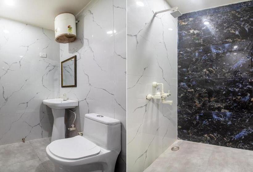 Itsy Hotels Krishna Residency, Govardhan Chauraha