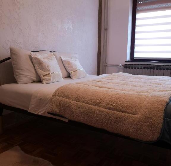 پانسیون Evergreen