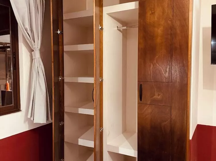 Majatalo Lidia Anturios Suites