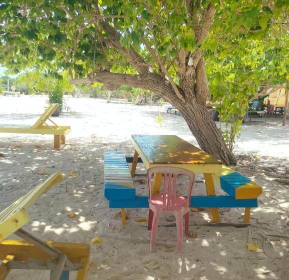 פנסיון Ocean Holiday Liukang