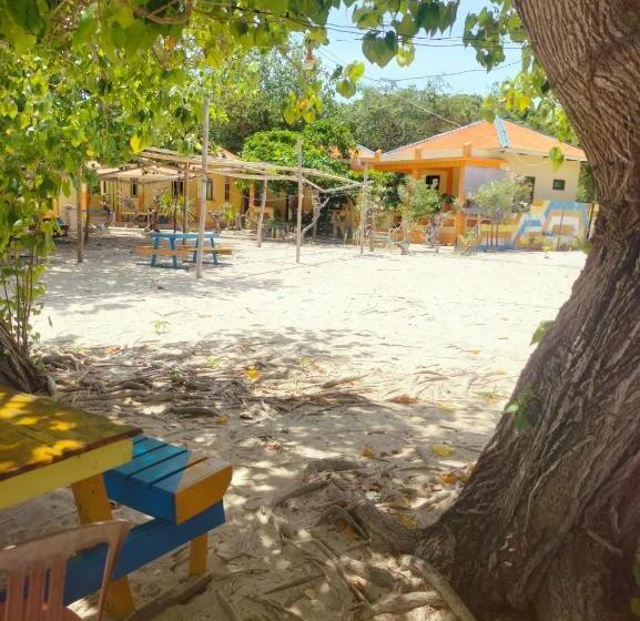 פנסיון Ocean Holiday Liukang