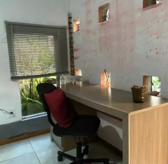 Majatalo Espaço Privativo, Funcional E Aconchegante