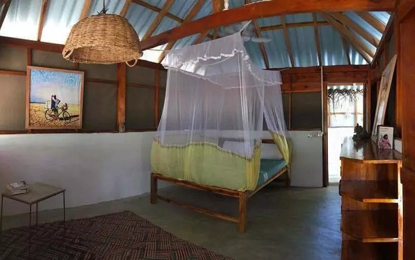 پانسیون Upali Beach Surf Resort & Café