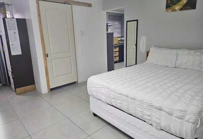 ペンション Zufike Guesthouse
