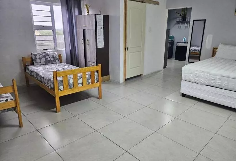 ペンション Zufike Guesthouse