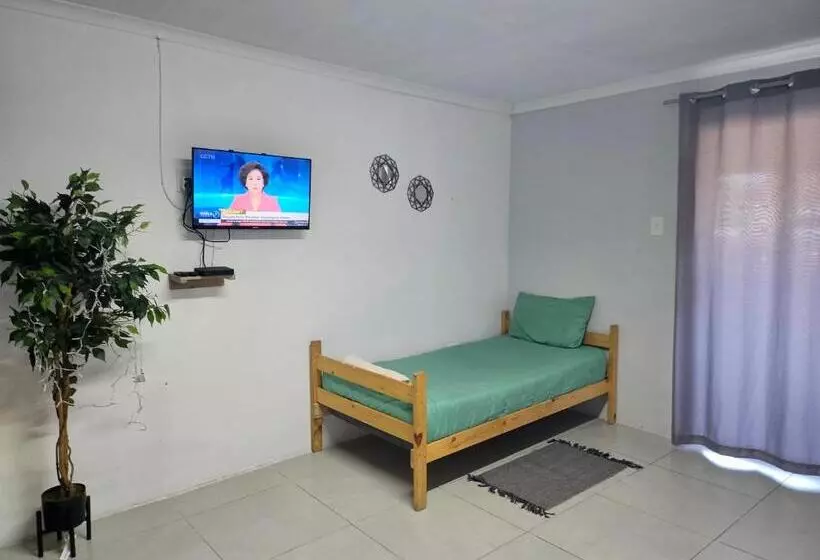 ペンション Zufike Guesthouse