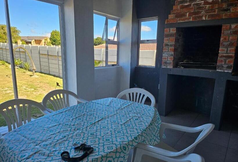 بنسيون Zufike Guesthouse