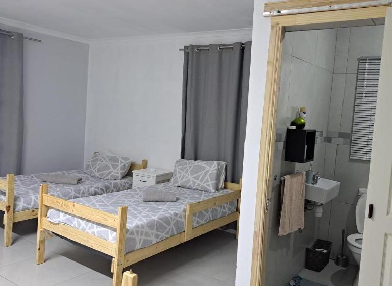 بنسيون Zufike Guesthouse