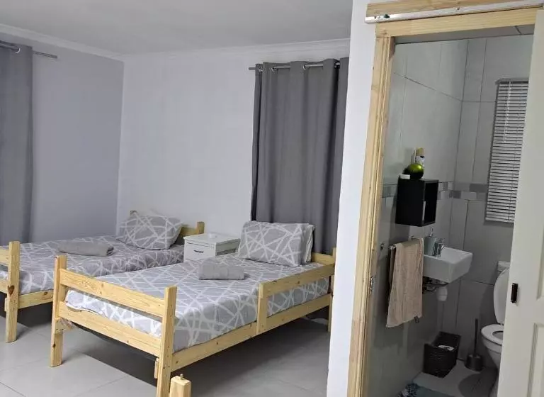 ペンション Zufike Guesthouse