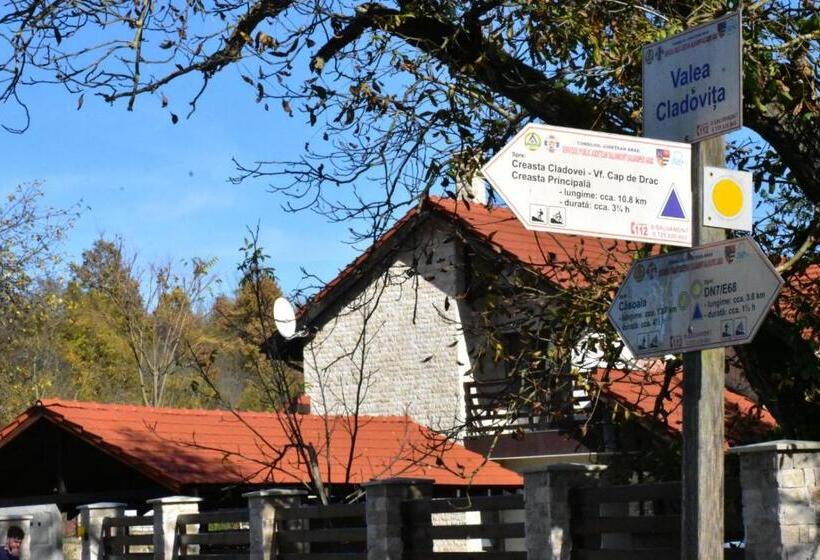 Pensiunea Crenguța Fermecată