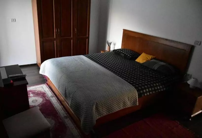 Pensiunea Crenguța Fermecată