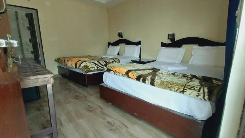 渡假胜地 The Badalstops By Om Ds