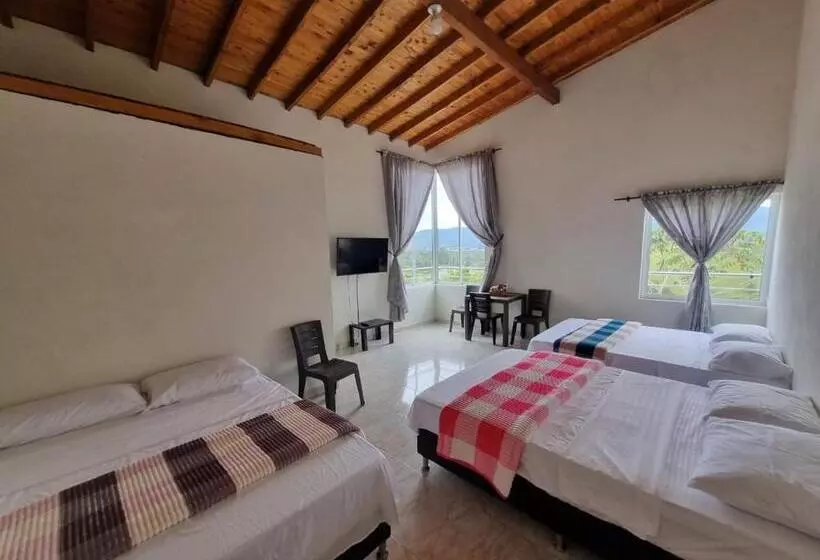 Retkeilymaja Hospedaje Villa Samara