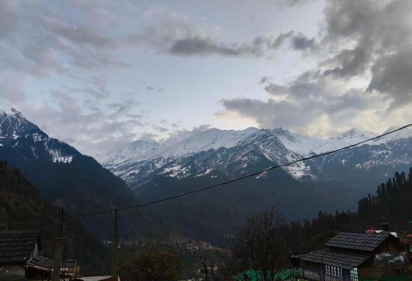 Schronisko Hostin, Tosh