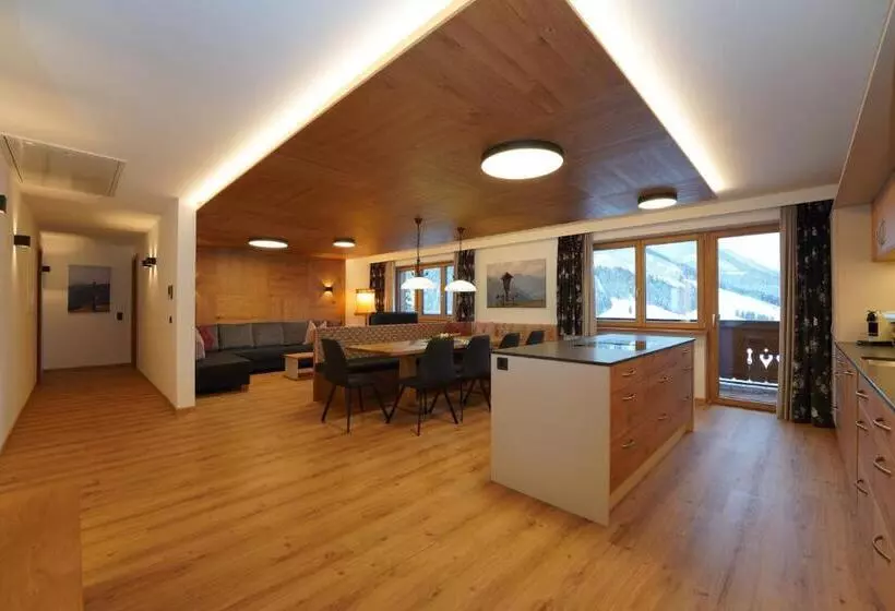 Astergut Boutique Apartment
