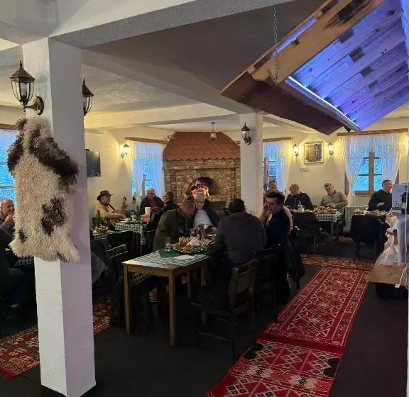 تختخواب و صبحانه Bjelasnica Villa Treskina Dvorišta Apartmani Izletište Ribnjak