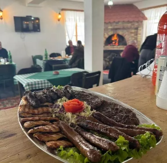 تختخواب و صبحانه Bjelasnica Villa Treskina Dvorišta Apartmani Izletište Ribnjak