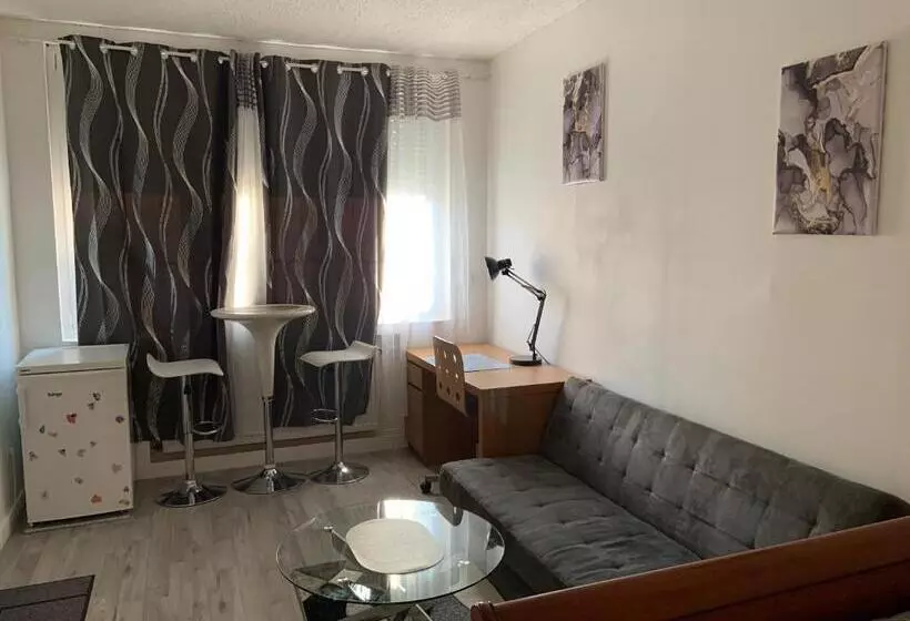Aamiaismajoitus (B&B) Chambre Charmante Entre Paris Et Disney