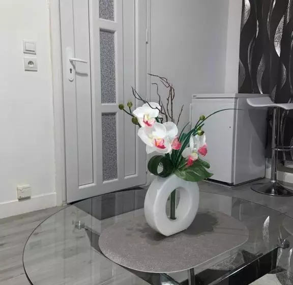 Aamiaismajoitus (B&B) Chambre Charmante Entre Paris Et Disney