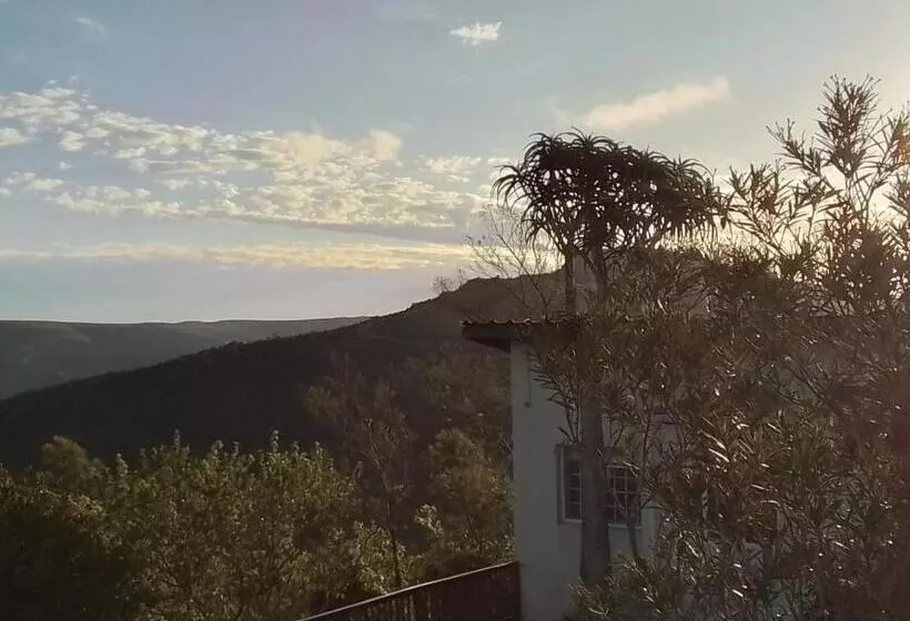 Aamiaismajoitus (B&B) Cindywood Cottage Airbnb