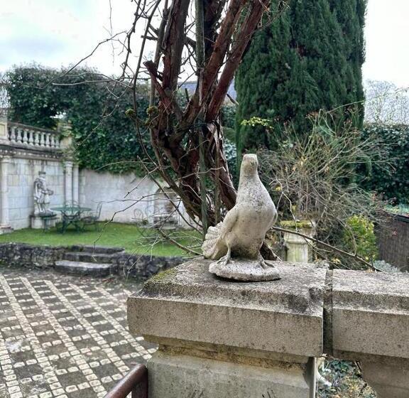 Aamiaismajoitus (B&B) Maison D Hôtes Prince Face Au Château Du Clos Luce