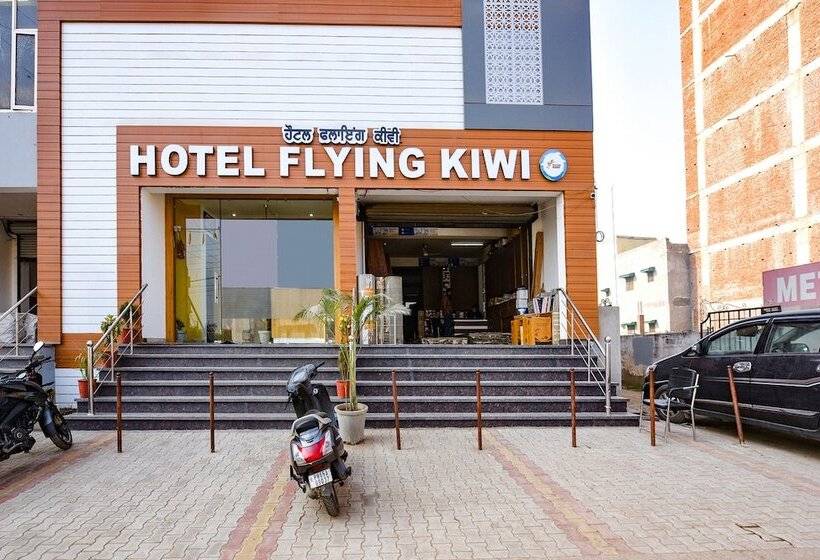 Fabhotel Flying Kiwi