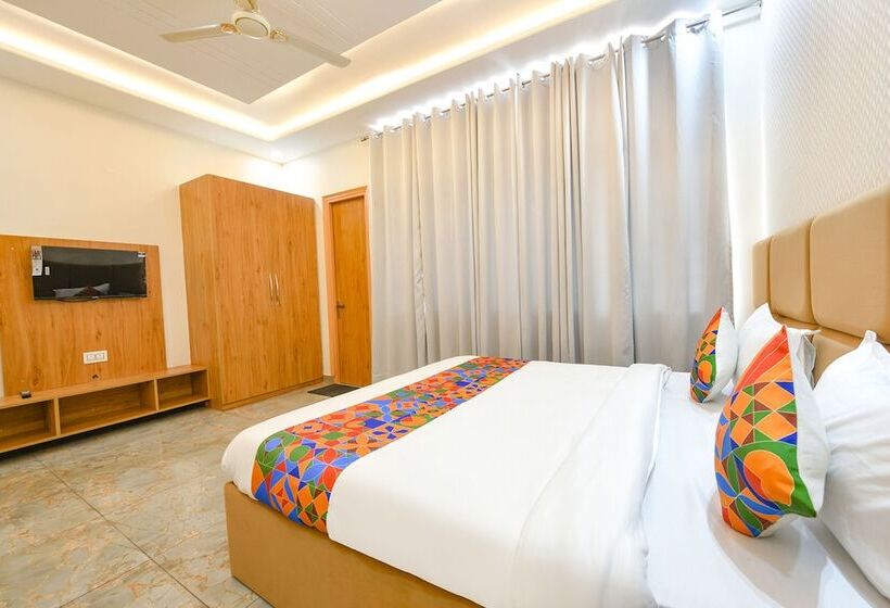 Fabhotel Flying Kiwi