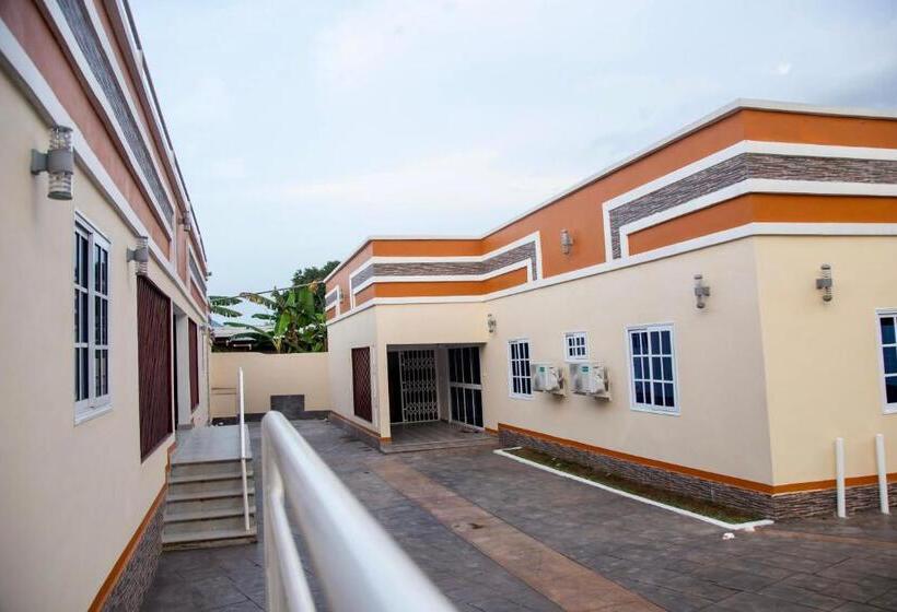 בית מלון כפרי Brymac