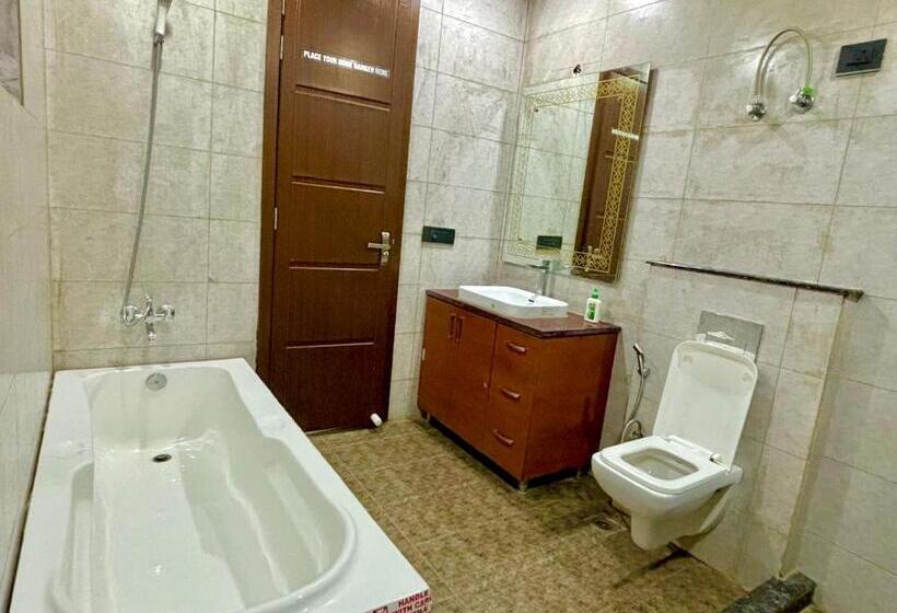 Hotelli Gurgaon Farmhouseparty Birthday Party