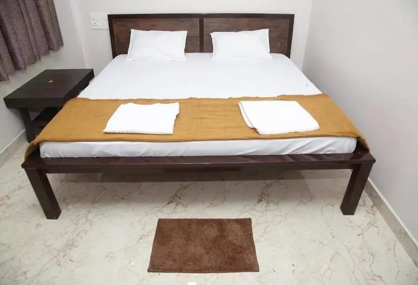 Hotelli Madhusudan Executive