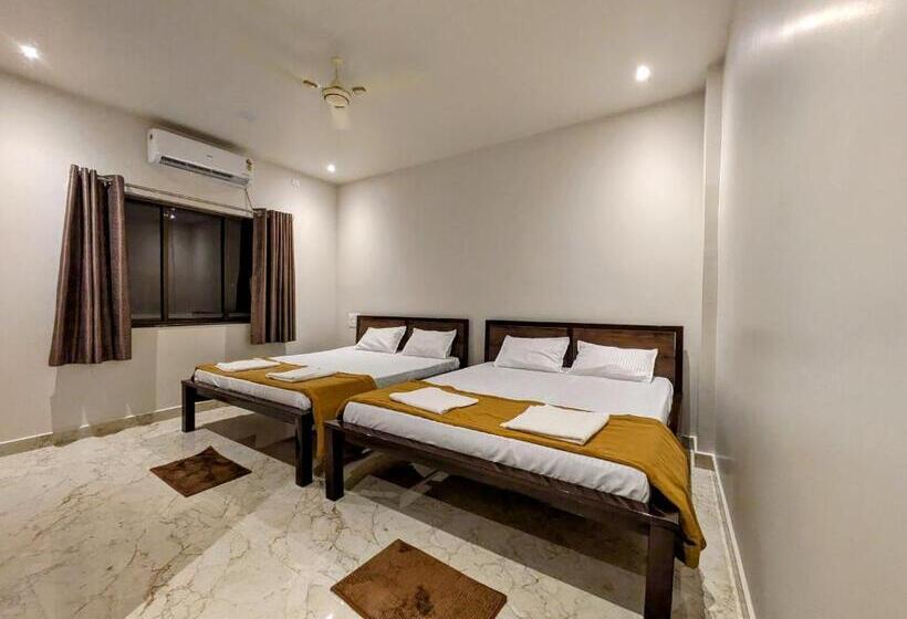 בית מלון כפרי Madhusudan Executive