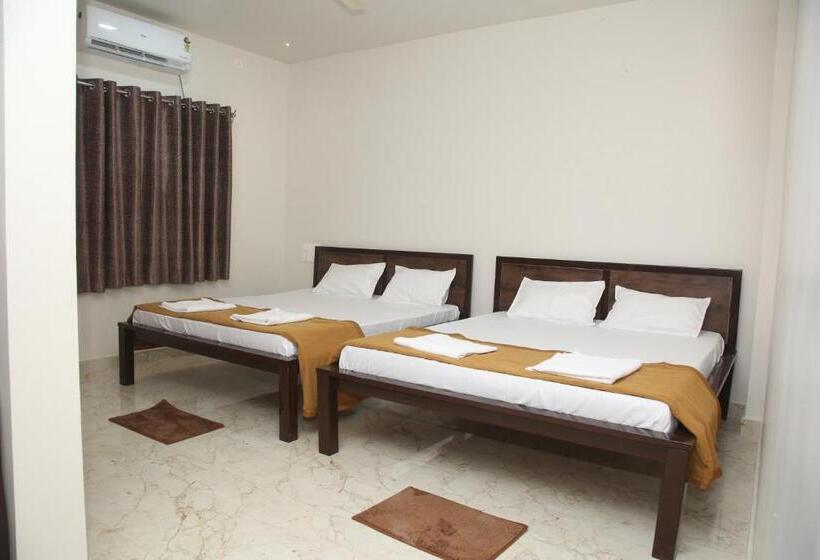 בית מלון כפרי Madhusudan Executive