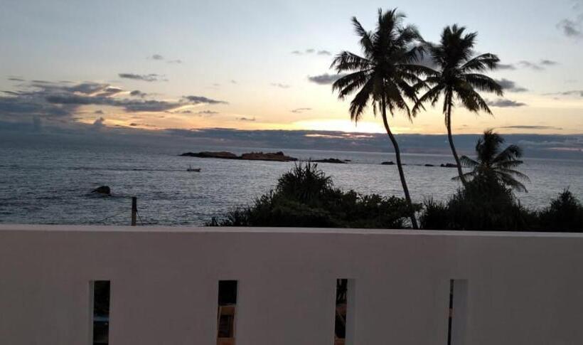 호텔 Mariner S Beach Villa