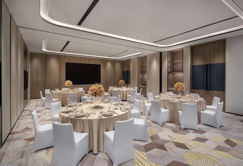 Отель Marriott Executive Apartments Hangzhou