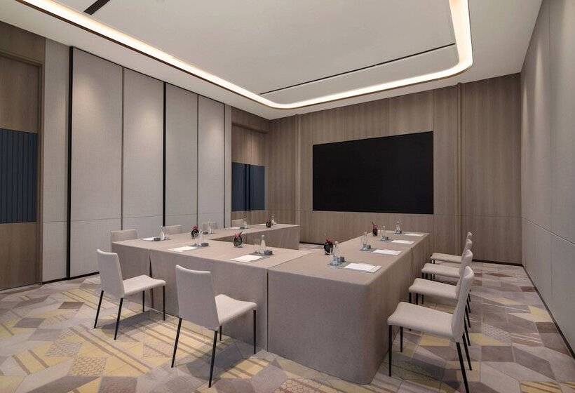 Отель Marriott Executive Apartments Hangzhou