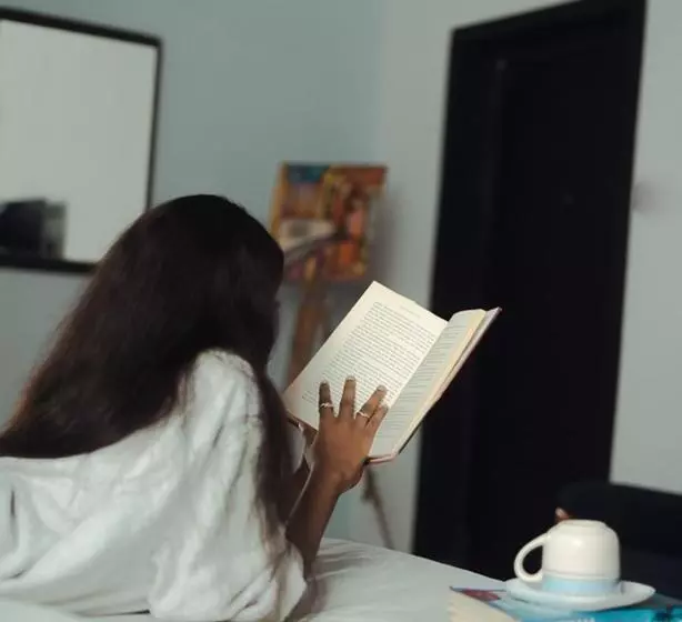 هتل The Crib Artist Residence