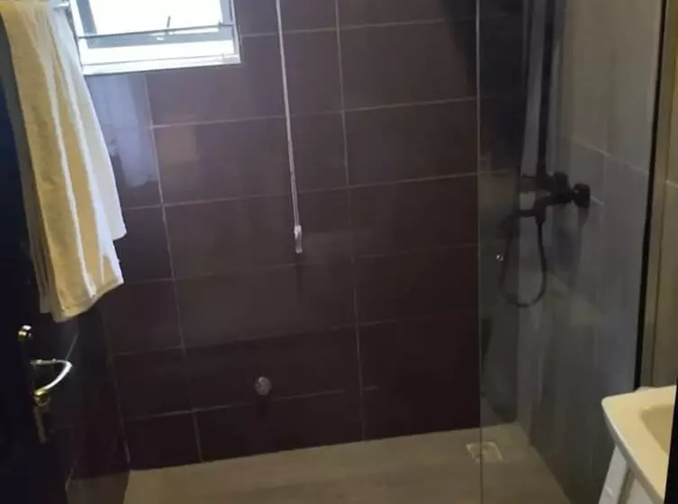 هتل The Crib Artist Residence