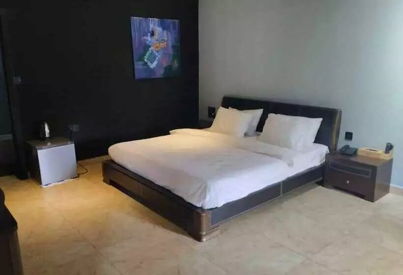 هتل The Crib Artist Residence