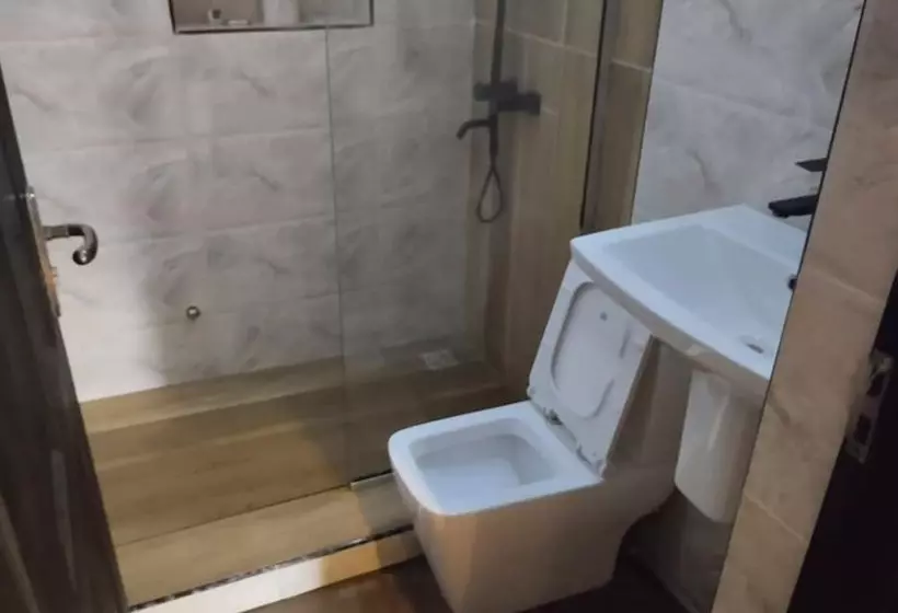 هتل The Crib Artist Residence