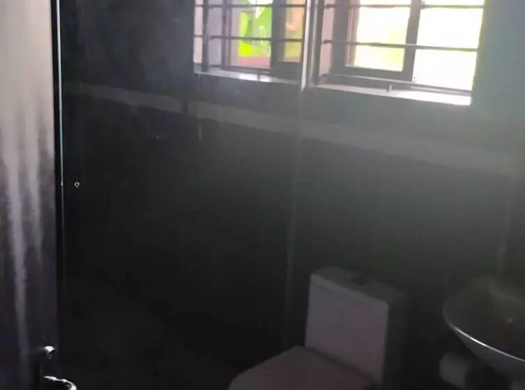 هتل The Crib Artist Residence