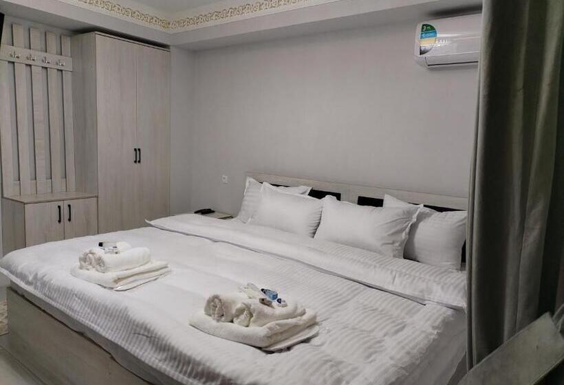 Pensão Daniyar Guest House