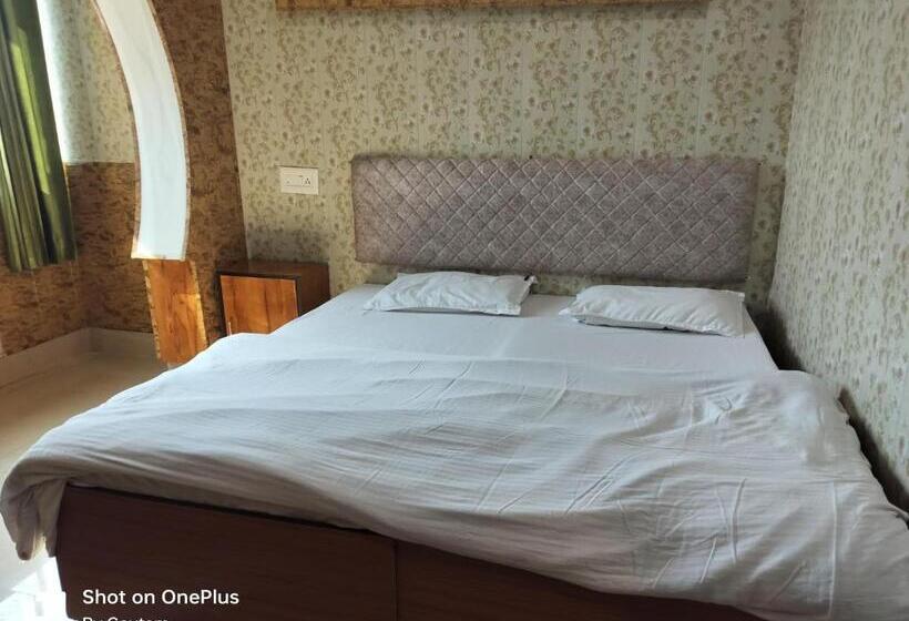 Pensjonat Eagle Nest Guest House