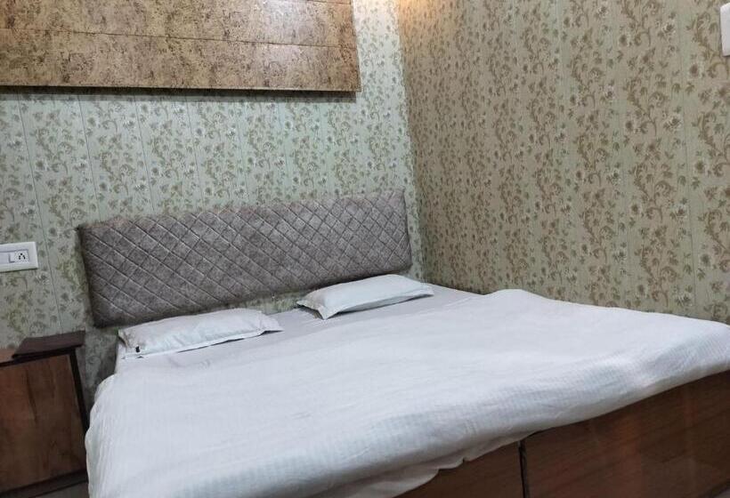 Pensjonat Eagle Nest Guest House