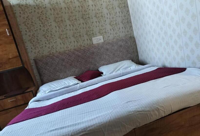 Pensjonat Eagle Nest Guest House