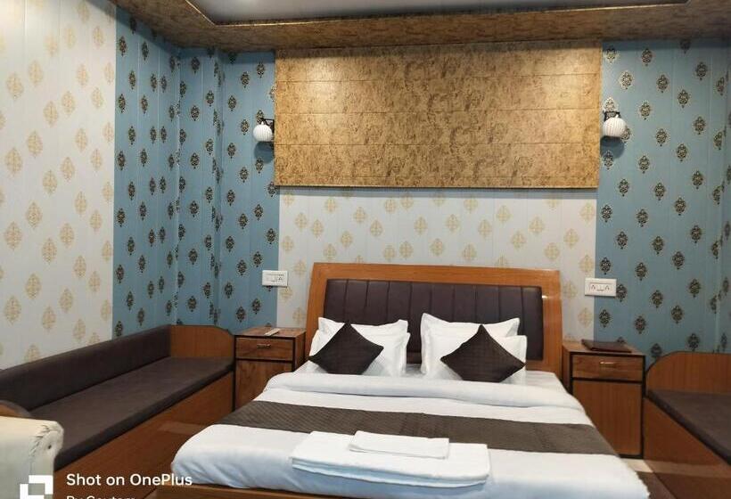 Pensjonat Eagle Nest Guest House