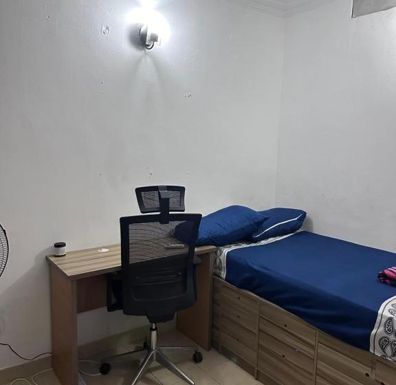 پانسیون Jacob Mews Estate