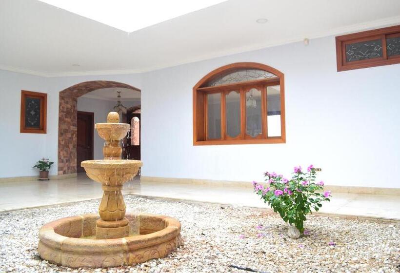 פנסיון Sun House